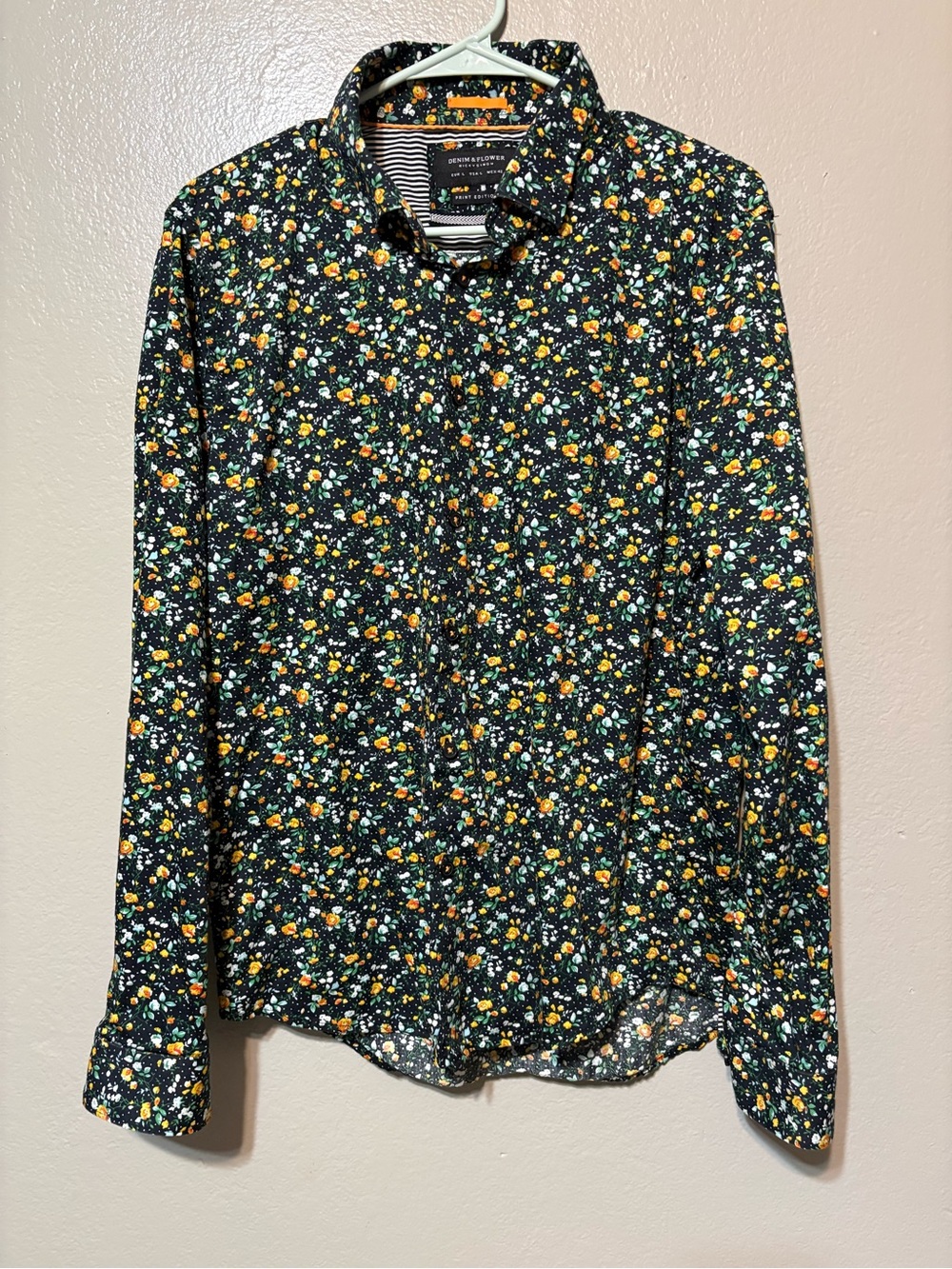 Men’s Size L Denim & Flower Black Floral Button-Down Shirt with Orange Accents